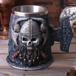 Caneca Viking Caveira 3D: Aço Inoxidável e Resina – Estilo Épico para Sua Bebida!